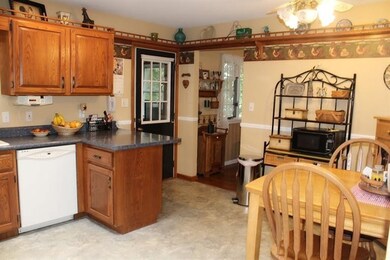 617 N Holly Ln, Griffith, IN 46319 - photo 4