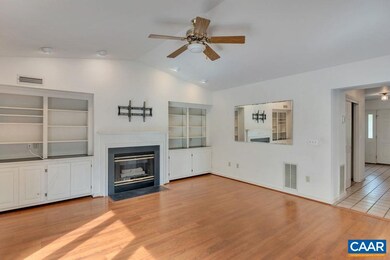 917 Marshall St, Charlottesville, VA 22901 - photo 5