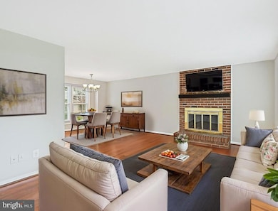 1105 Trapper Crest Ct, Herndon, VA 20170 - photo 3