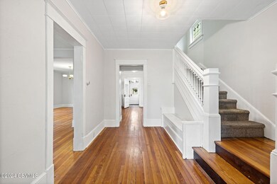 712 Oak St, Bloomsburg, PA 17815 - photo 4