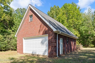 12200 Whispering Pines Dr, Olive Branch, MS 38654 - photo 5