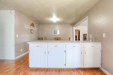 2070 NW Hawthorne Ave, Grants Pass, OR 97526 - photo 4