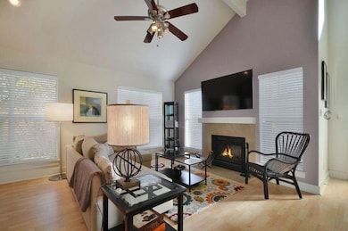 1302 Danbury Square unit B, Austin, TX 78723 - photo 6