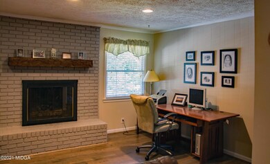 Family Room 4