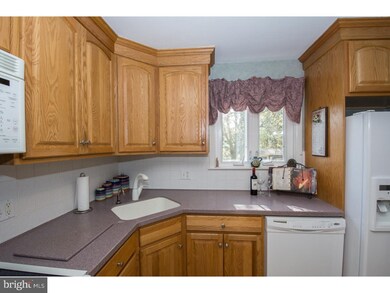 862 Parkridge Dr, Media, PA 19063 - photo 7