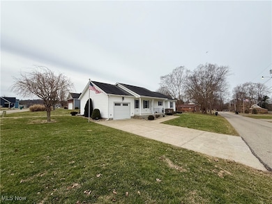 2 Coopers Ln, Williamstown, WV 26187 - photo 2