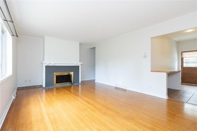 5322 Ingersoll Ave unit A1, Des Moines, IA 50312 - photo 5