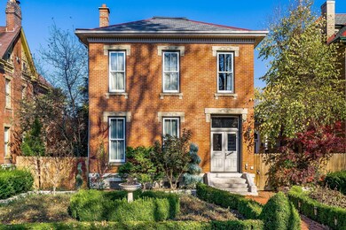 76 W 2nd Ave, Columbus, OH 43201 - photo 2