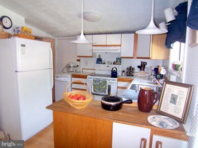 9117 3rd St, Lanham, MD 20706 - photo 3