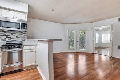 2311 Basil Dr unit C304, Arlington, TX 76006 - photo 3