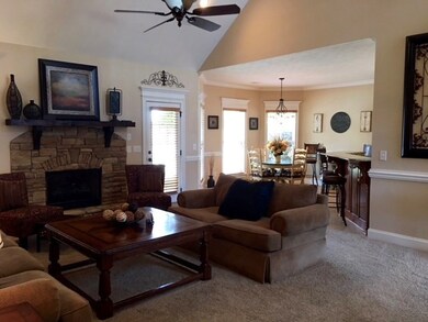 Family Room/Breakfast View
