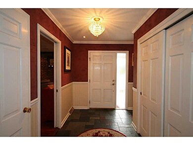 2564 Union St, Columbus, IN 47201 - photo 2