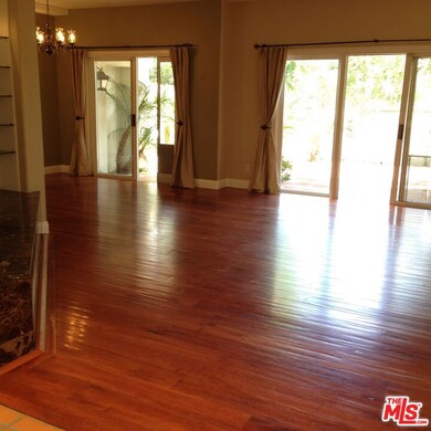 Living/Dining area