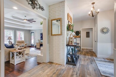 208 Norfolk Dr, Bedford, TX 76021 - photo 3