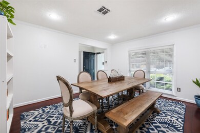 1142 Chamboard Ln, Houston, TX 77018 - photo 3