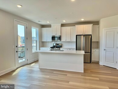 43362 Farringdon Square, Ashburn, VA 20148 - photo 4