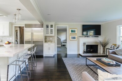 651 Clapboardtree St, Westwood, MA 02090 - photo 4