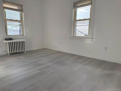 40-14 190th St unit 2FL, Flushing, NY 11358 - photo 5
