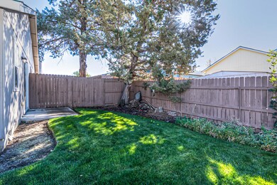 2852_2854 SW Peridot Ave (5 of 8)