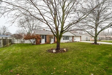 002-photo-front-view-6610741