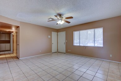 934 E 8th Ave-7