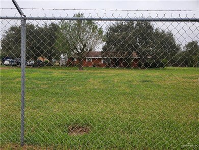 2412 W 18th St, Weslaco, TX 78596 - photo 3