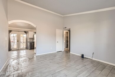 2621 N 50th Ln, Phoenix, AZ 85035 - photo 6