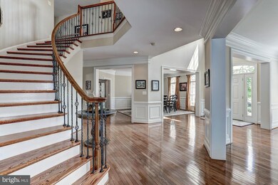 5142 Pleasant Forest Dr, Centreville, VA 20120 - photo 3