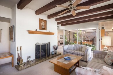 003_Family Room