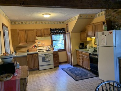 58 Stearns Ave, Wilmington, VT 05363 - photo 6