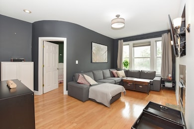 4220 S Champlain Ave unit 2N, Chicago, IL 60653 - photo 3