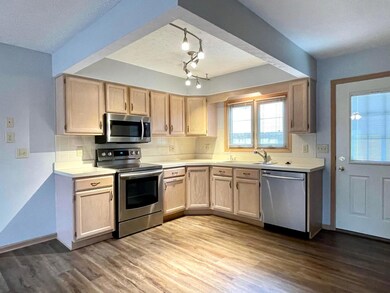 5814 Thada Ln unit 5814, Columbus, OH 43229 - photo 7