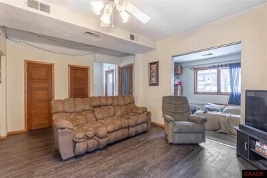 626 N 5th St, Mankato, MN 56001 - photo 2