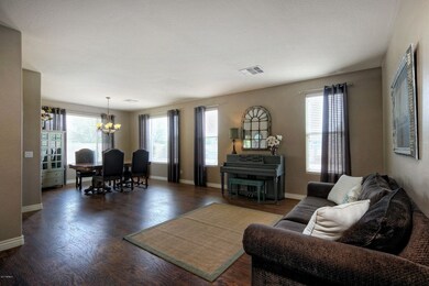 3716ELexingtonAve2-003