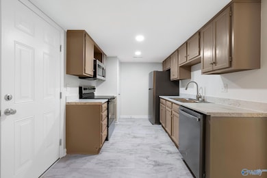 1827 N Brownstone Ct SW, Decatur, AL 35603 - photo 5