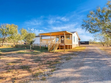 11922 Jolly Rd, Adkins, TX 78101 - photo 7