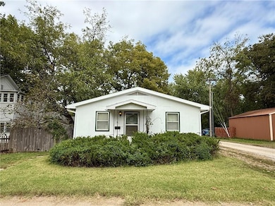 511 E 7th St, Ottawa, KS 66067 - photo 2