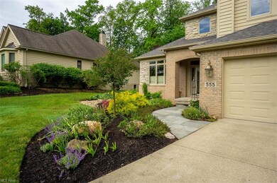 555 Burgess Cir unit 32, Aurora, OH 44202 - photo 2