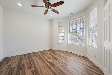 5. Office bedroom to the right of entryw