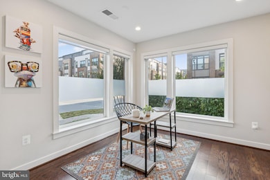 8091 Red Hook St, Rockville, MD 20855 - photo 4