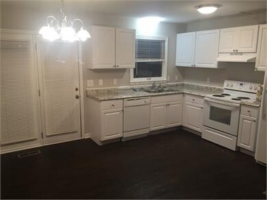 1517 Rogers Cir, Manchester, TN 37355 - photo 5