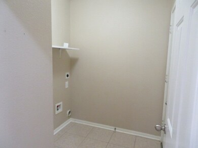 5377 Morgan Oak Dr, Alvin, TX 77511 - photo 6