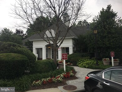 13010 Cabin Creek Rd, Herndon, VA 20171 - photo 3