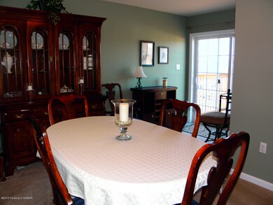 81 Mara Ln, Wilkes Barre, PA 18702 - photo 2