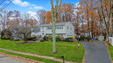 23 Jonathan Dr, Edison, NJ 08820 - photo 2