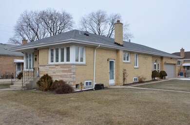 4626 Hirschberg Ave, Schiller Park, IL 60176 - photo 2