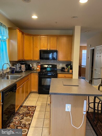 3241 Purple Leaf Ln, Laurel, MD 20724 - photo 6