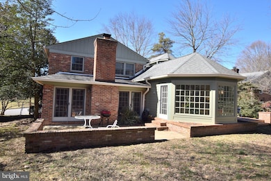 2415 Claremont Dr, Falls Church, VA 22043 - photo 7