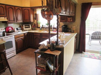 361 Massachusetts Ave, Millinocket, ME 04462 - photo 4