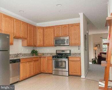 1412 Stonehurst Dr, Annapolis, MD 21409 - photo 4